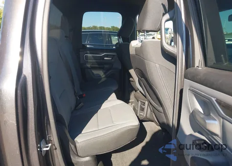 2022 Ram 1500 Big Horn 4X4 6'4 Box z USA, uszkodzony, nr VIN 1C6RRFBG8NN279032